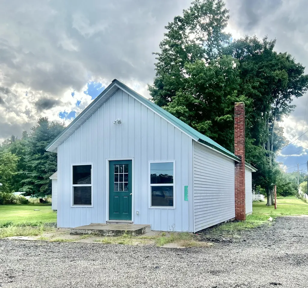 4048 Bankers Road Cambria Township MI 49242