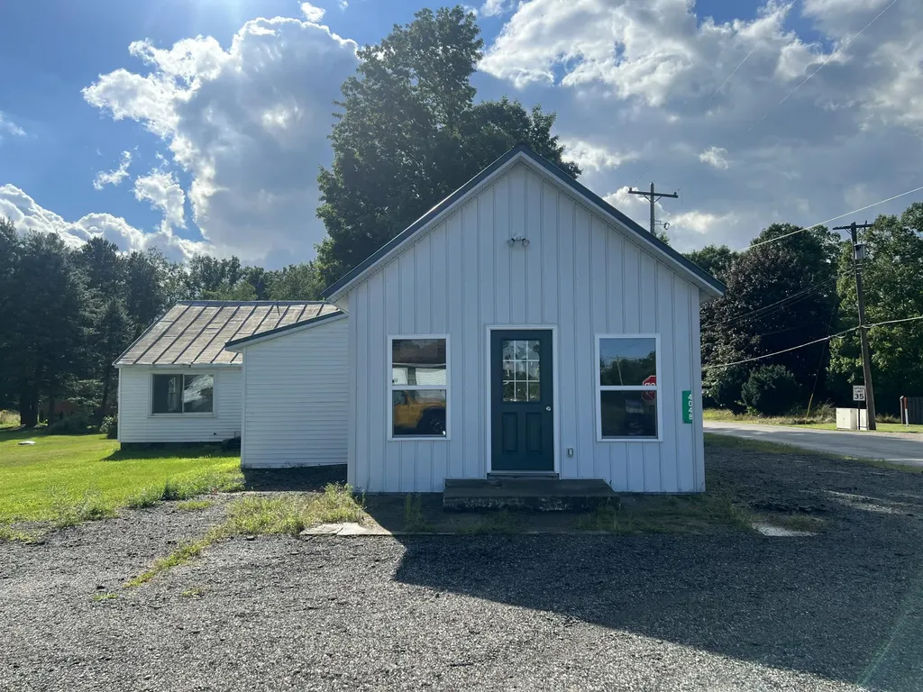4048 Bankers Road Cambria Township MI 49242