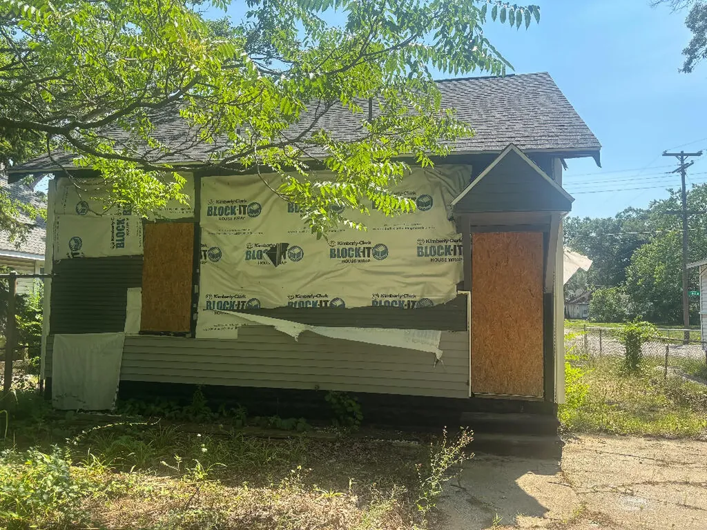 56 E Lincoln Avenue Muskegon Heights City MI 49444