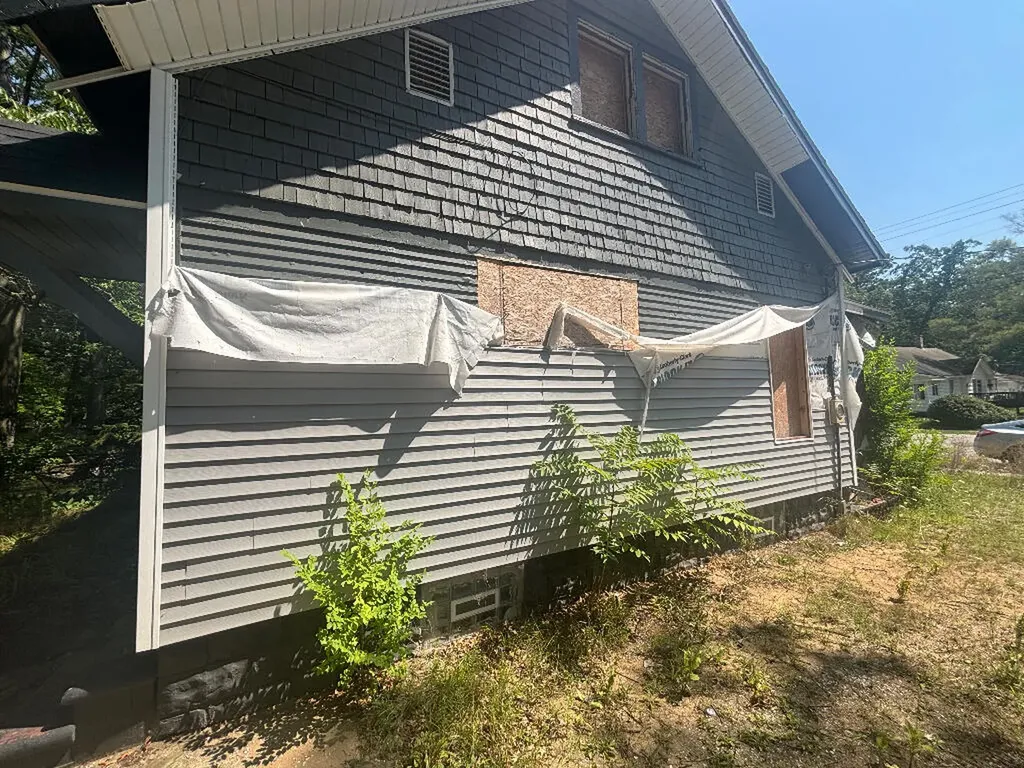 56 E Lincoln Avenue Muskegon Heights City MI 49444