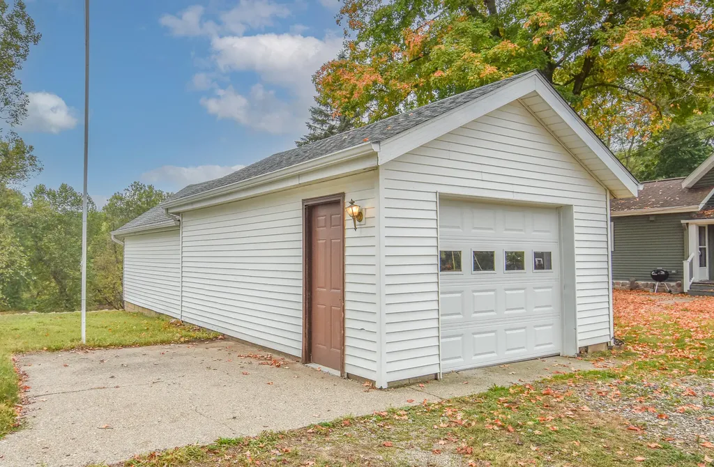127 W High Street Union Township MI 49094