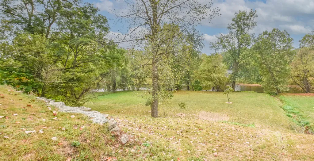 127 W High Street Union Township MI 49094