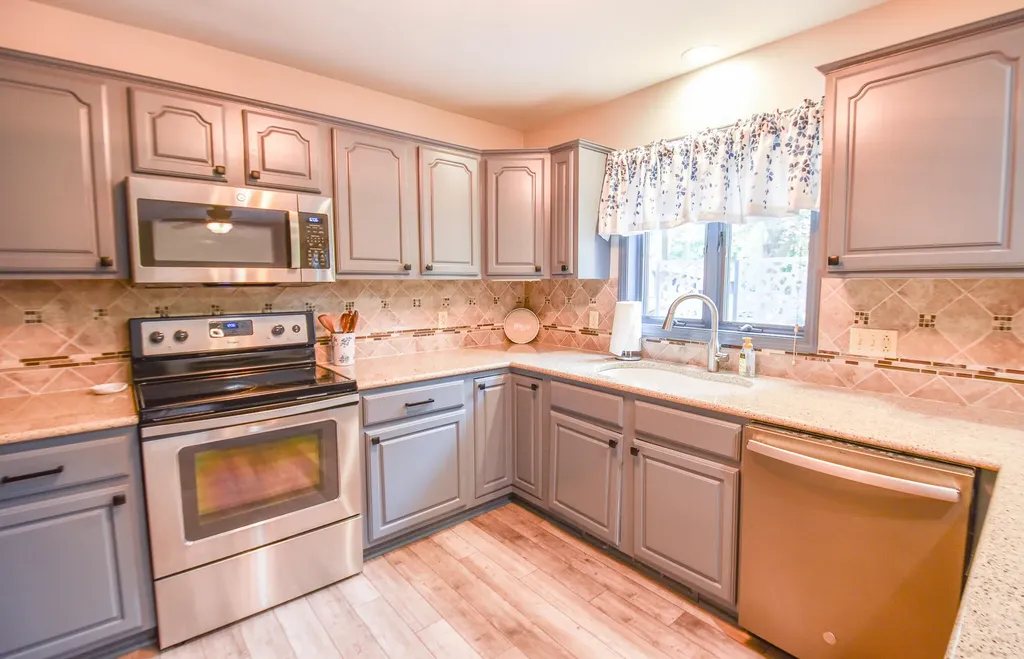 586 Schaeffer Drive Coldwater City MI 49036