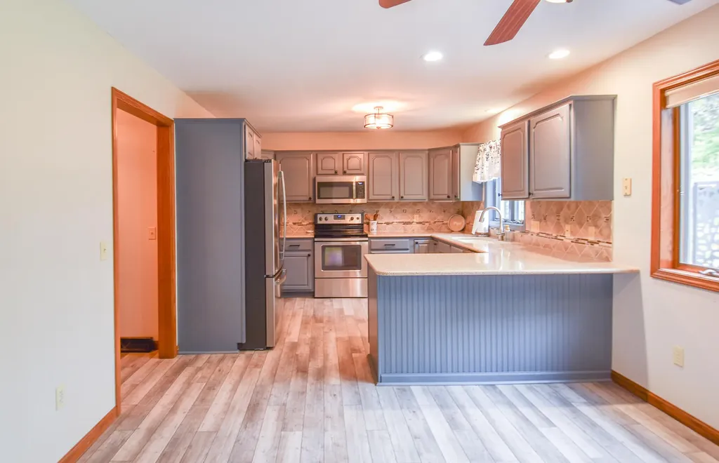 586 Schaeffer Drive Coldwater City MI 49036
