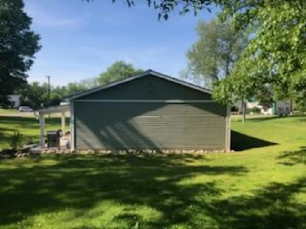 30 E Montgomery Street Hillsdale City MI 49242