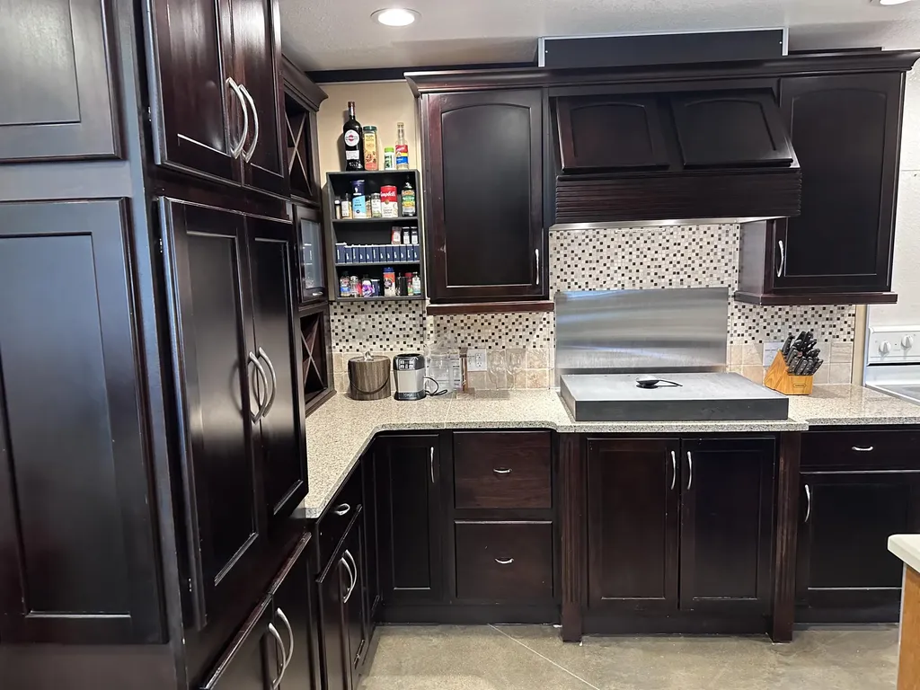 30 E Montgomery Street Hillsdale City MI 49242