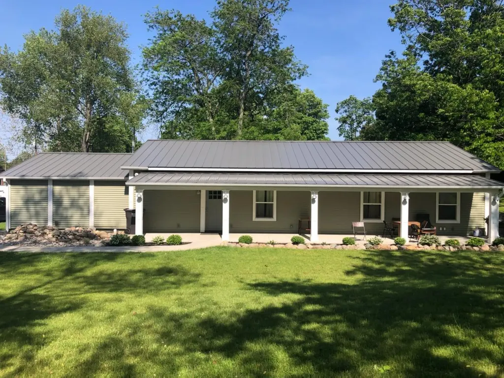 30 E Montgomery Street Hillsdale City MI 49242