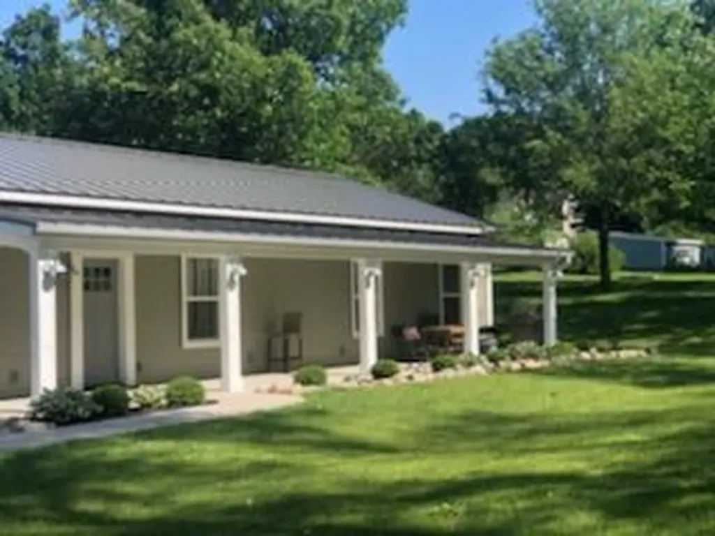 30 E Montgomery Street Hillsdale City MI 49242
