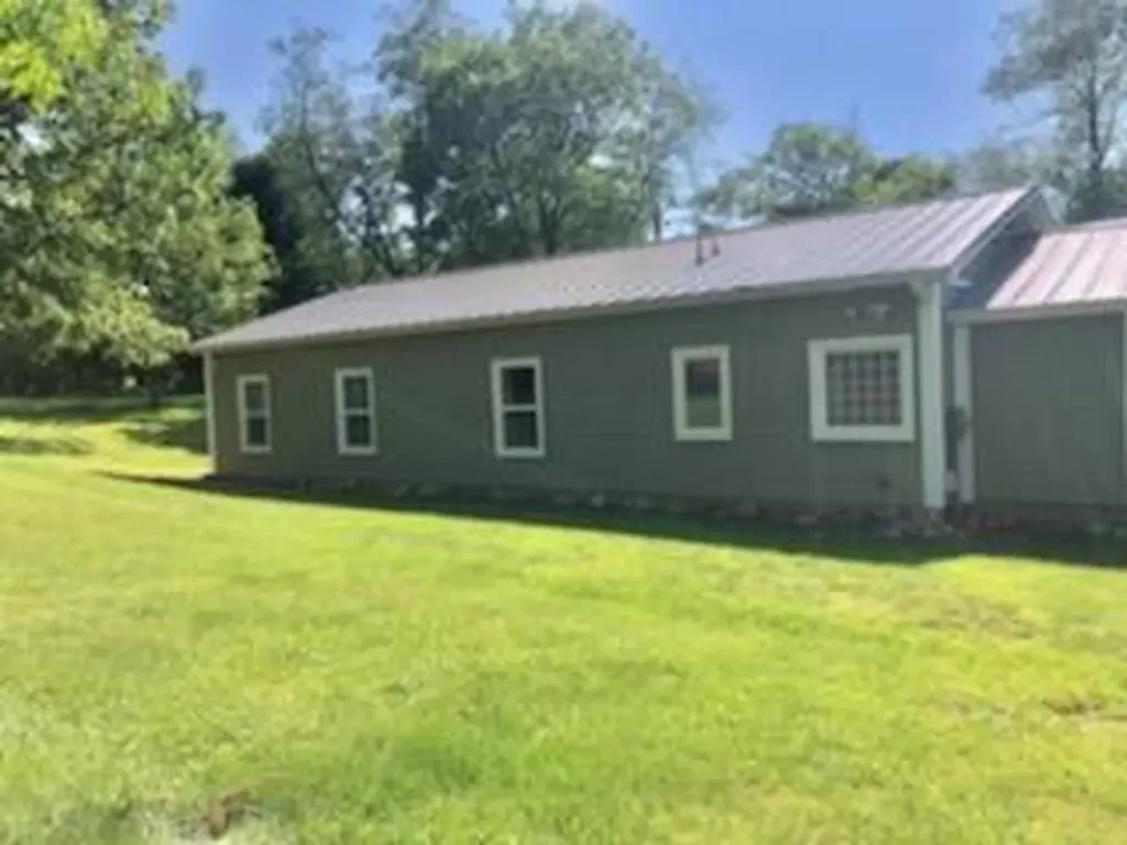 30 E Montgomery Street Hillsdale City MI 49242