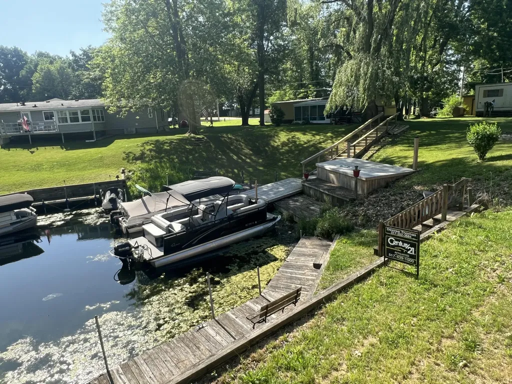 6915 Rowley Drive Jefferson Township MI 49266