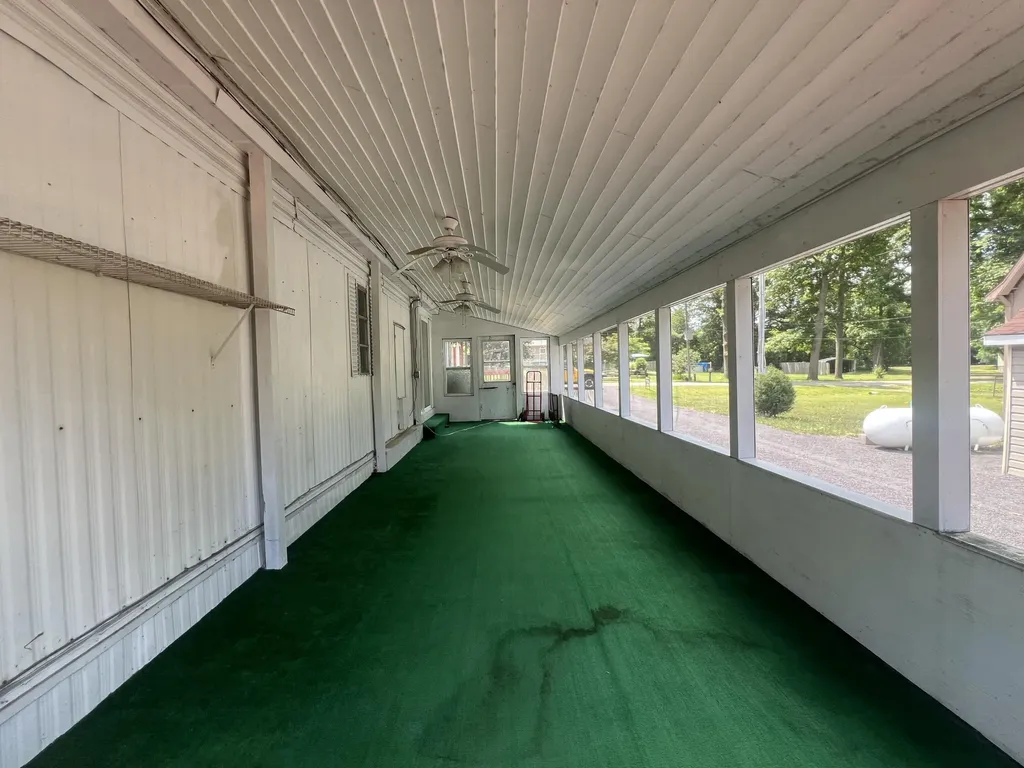 6915 Rowley Drive Jefferson Township MI 49266