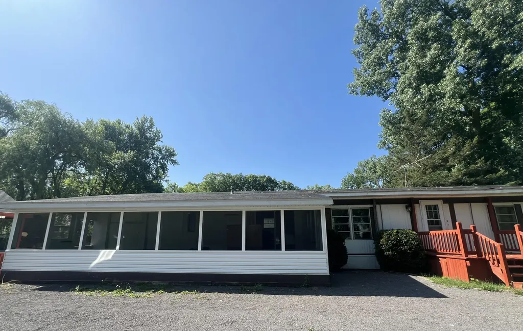 6915 Rowley Drive Jefferson Township MI 49266