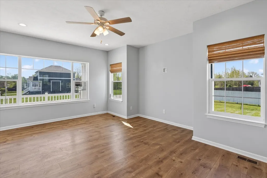 447 Oakwood Drive Charlotte City MI 48813