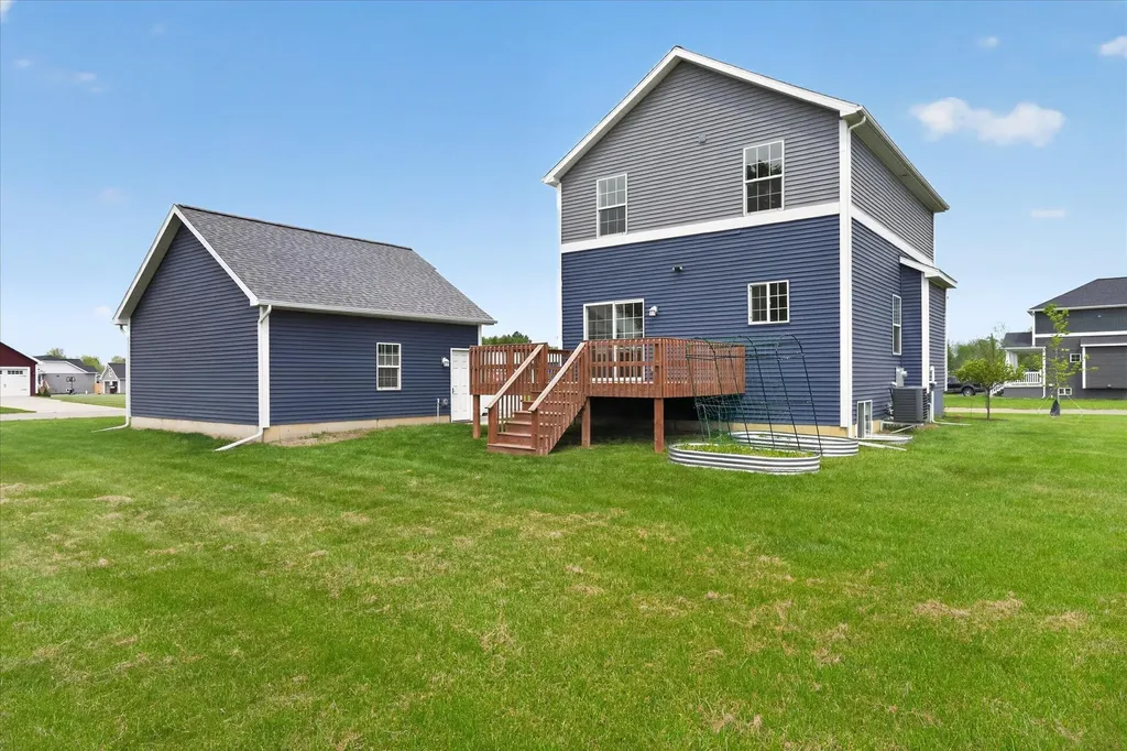 447 Oakwood Drive Charlotte City MI 48813