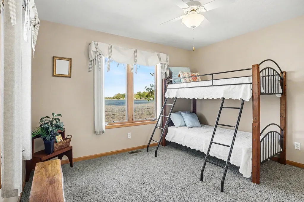 930 Nature Lane Kinderhook Township MI 49255