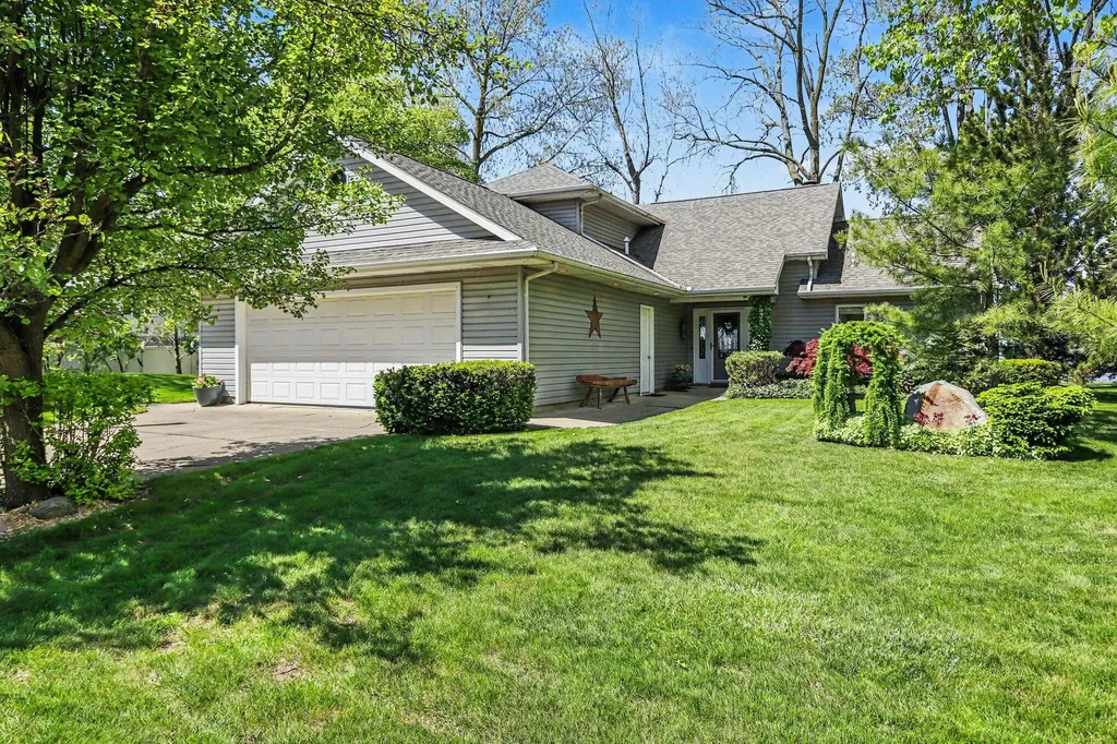 930 Nature Lane Kinderhook Township MI 49255