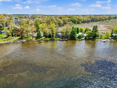930 Nature Lane Kinderhook Township MI 49255