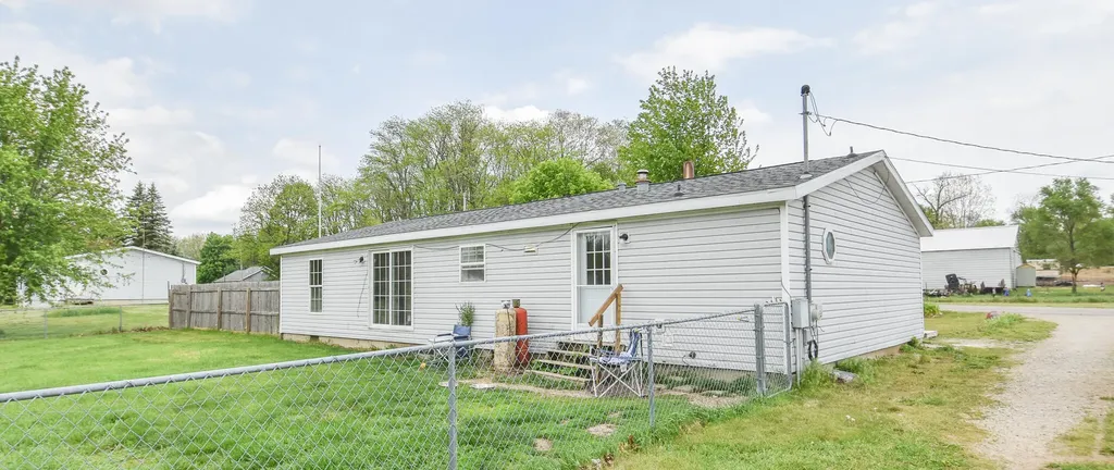 444 Block Road Bethel Township MI 49036