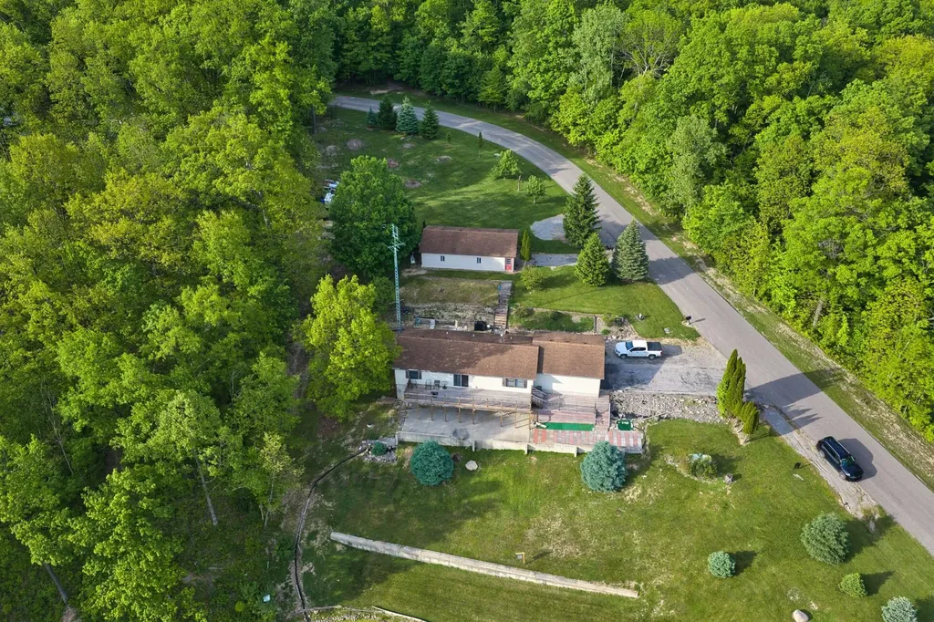 14120 Tyson Trail Amboy Township MI 49232