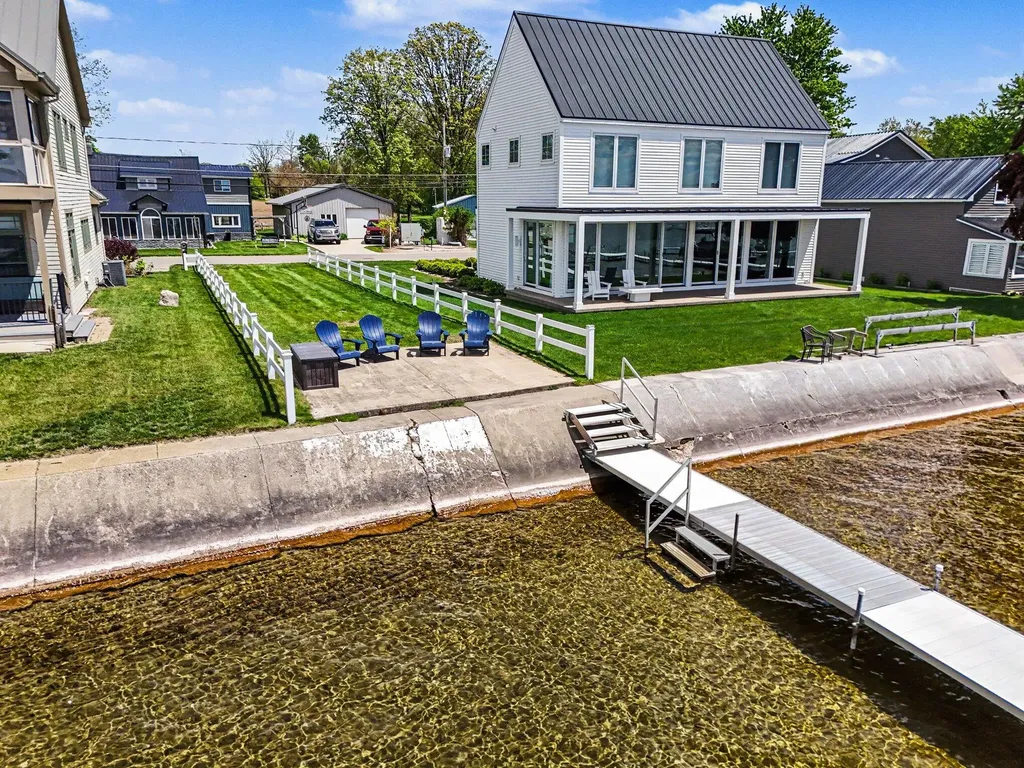545 Lake Drive Ovid Township MI 49036