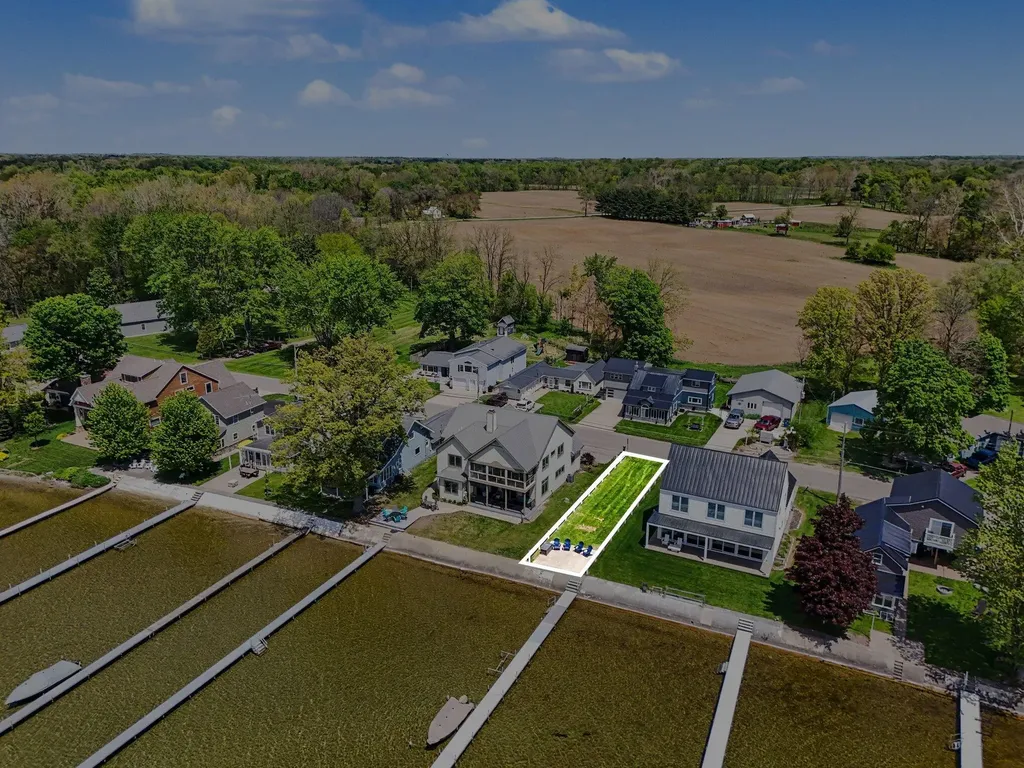 545 Lake Drive Ovid Township MI 49036