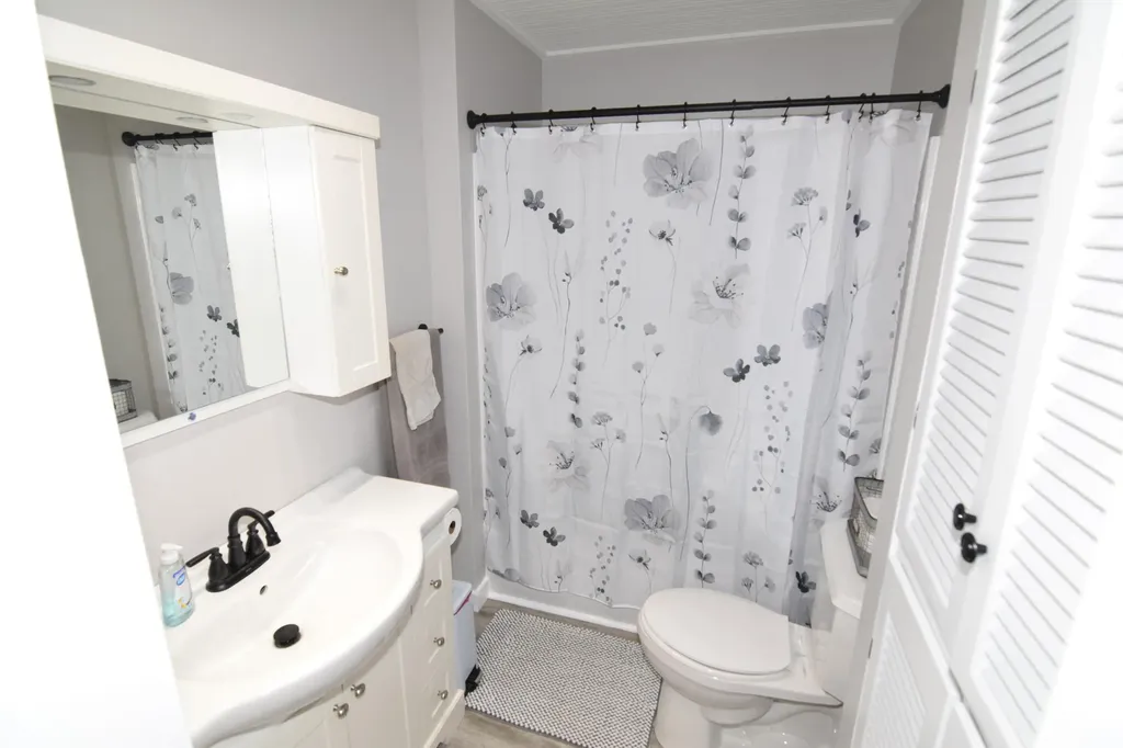912 West Shore Road Matteson Township MI 49028