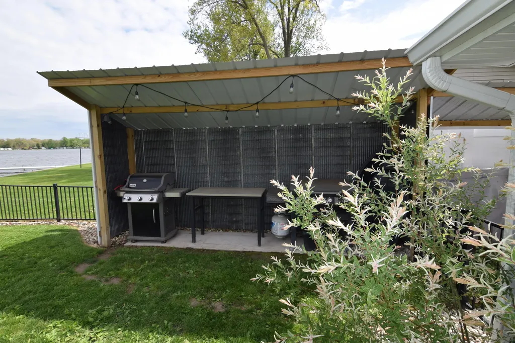 912 West Shore Road Matteson Township MI 49028