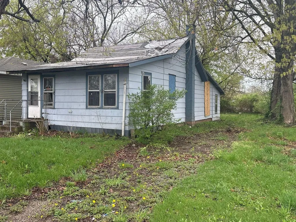 282 Chestnut Street Benton Charter Township MI 49022