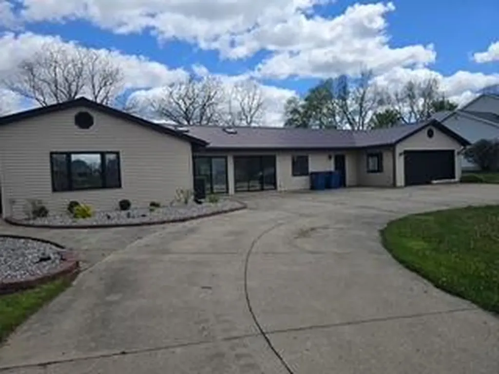 757 Tomahawk Trail Kinderhook Township MI 49036