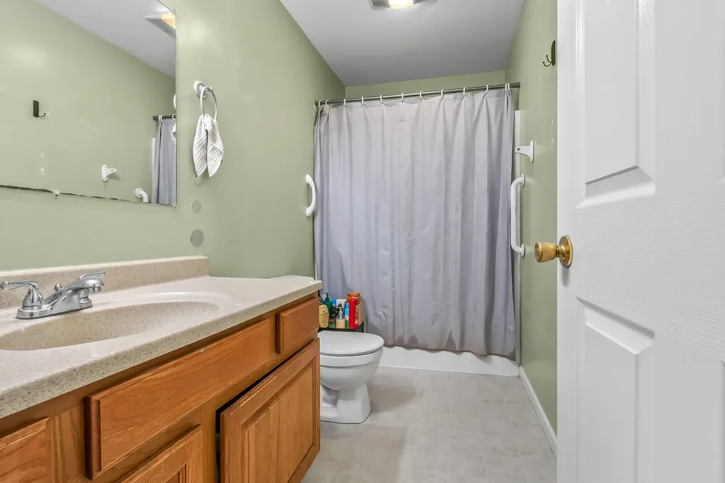 70 Superior Street Hillsdale City MI 49242