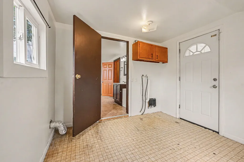 59 S Jefferson Street Coldwater City MI 49036