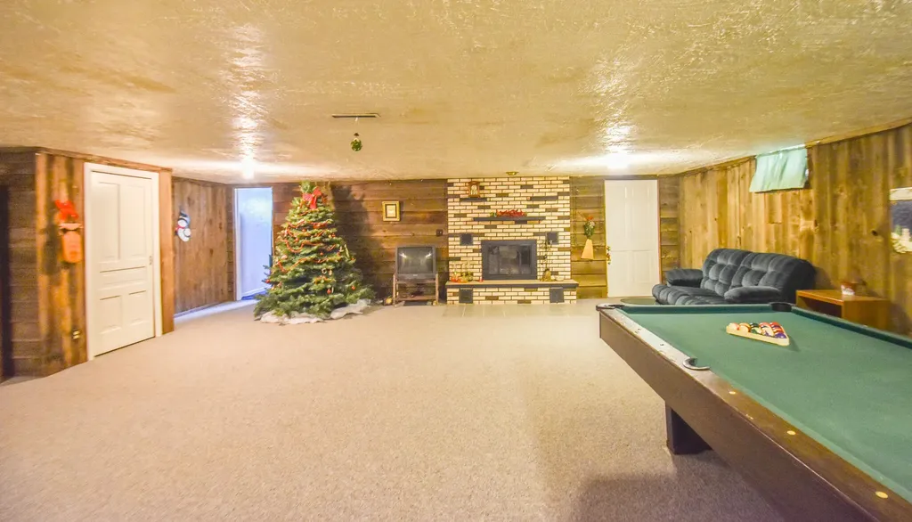 305 Ridge Road Quincy Township MI 49082