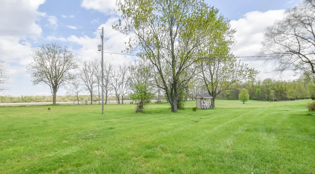 305 Ridge Road Quincy Township MI 49082