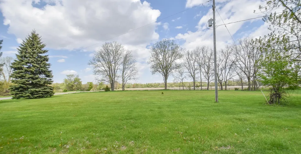305 Ridge Road Quincy Township MI 49082