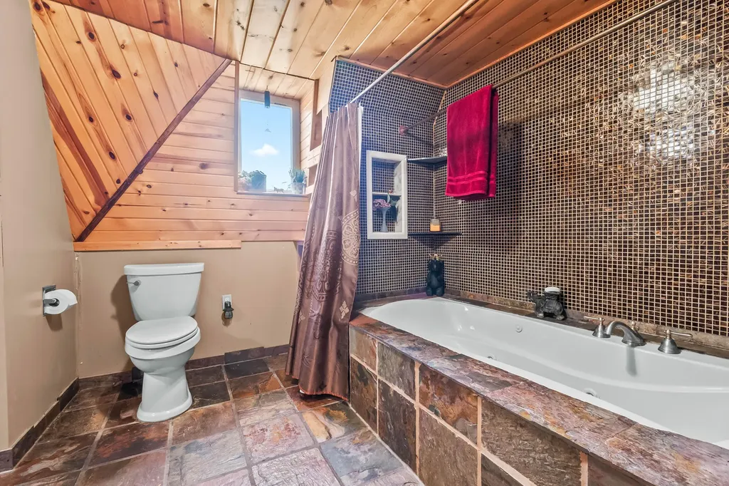 6180 S Hillsdale Road Cambria Township MI 49242
