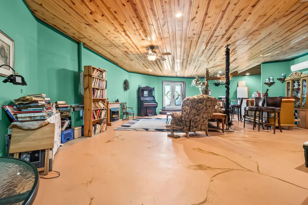 6180 S Hillsdale Road Cambria Township MI 49242