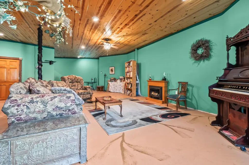 6180 S Hillsdale Road Cambria Township MI 49242