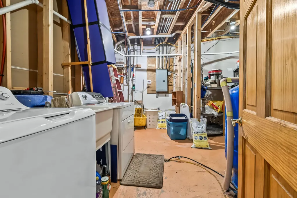 6180 S Hillsdale Road Cambria Township MI 49242