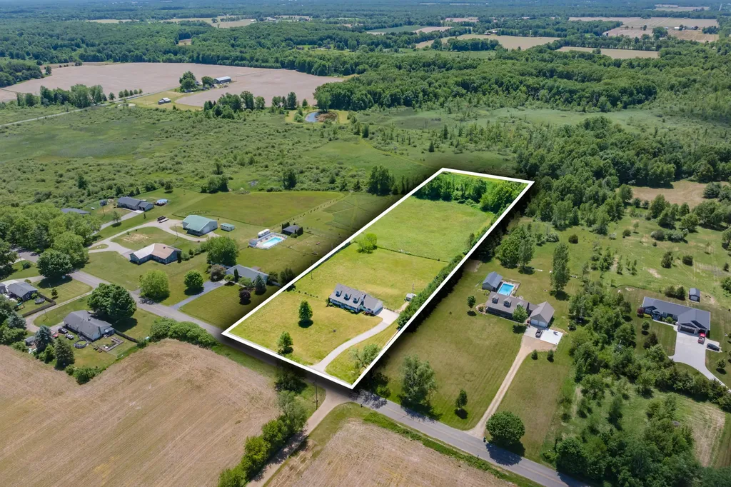 13124 A Drive S Fredonia Township MI 49033