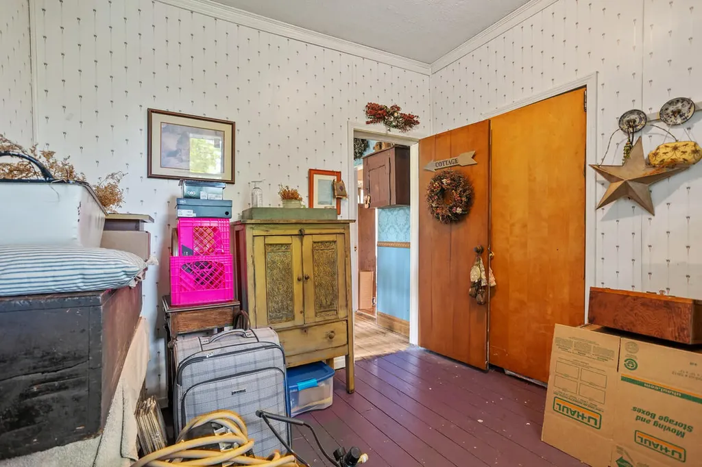 55686 Parkville Road Park Township MI 49072
