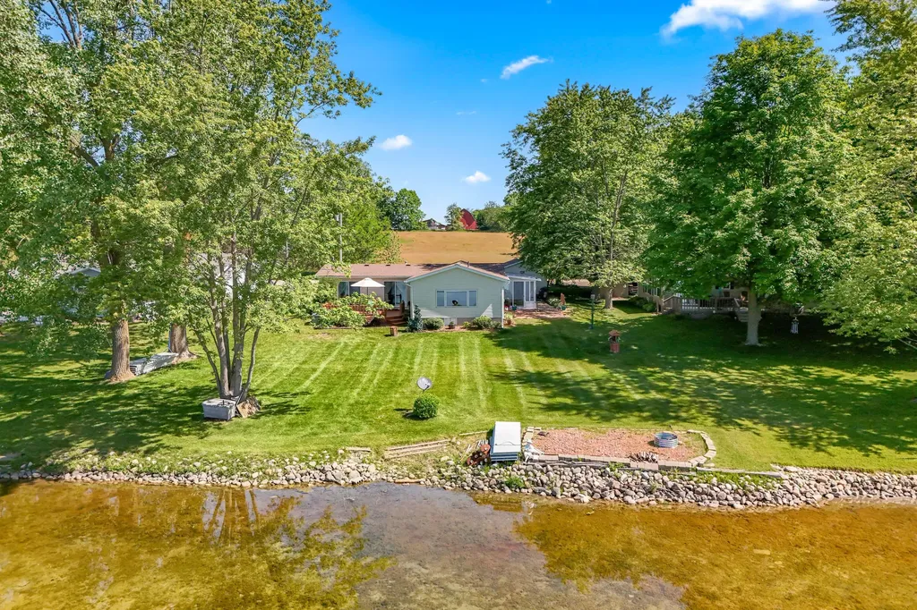 517 Harbaugh Drive Kinderhook Township MI 49036