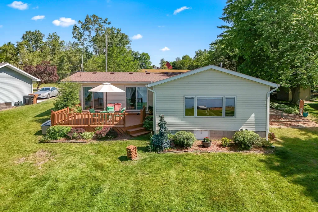 517 Harbaugh Drive Kinderhook Township MI 49036