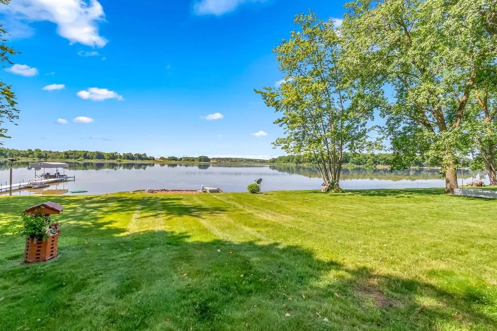 517 Harbaugh Drive Kinderhook Township MI 49036