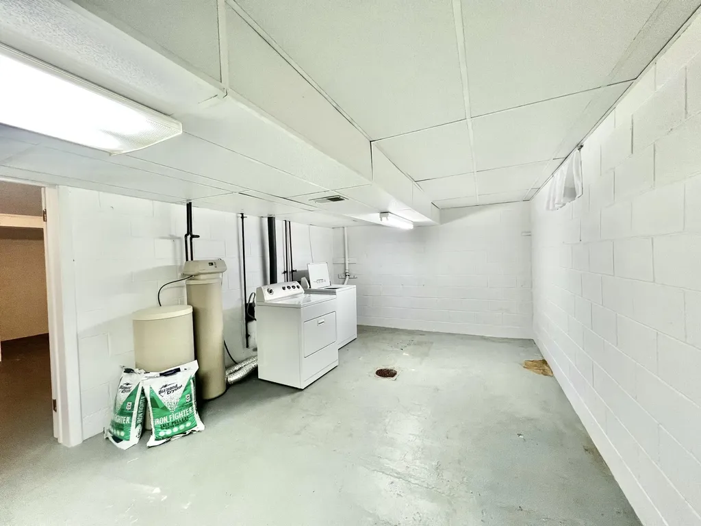 101 N Jackson Street Hanover Village MI 49241