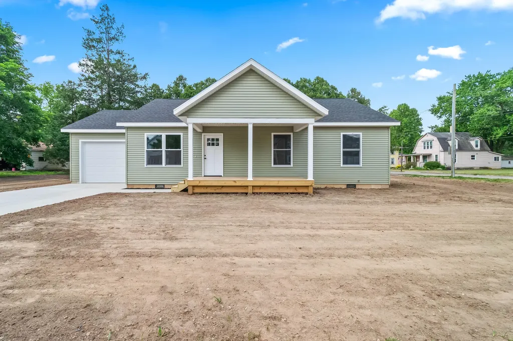 203 Pelton Avenue Coldwater City MI 49036