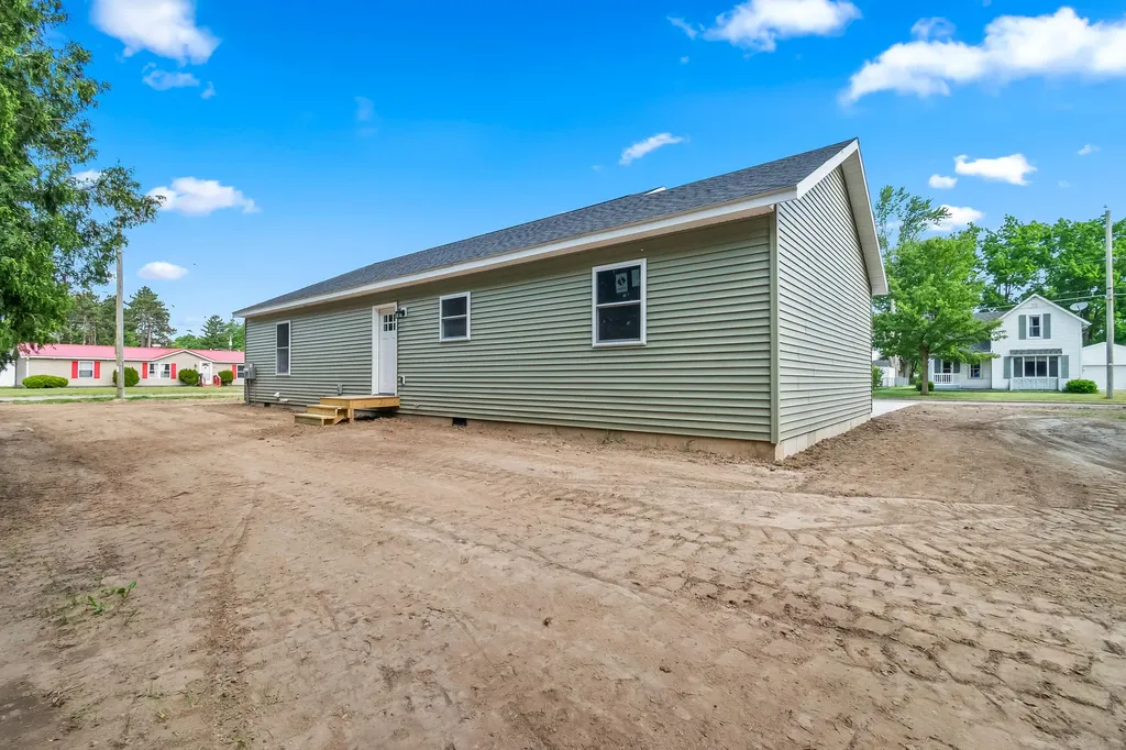 203 Pelton Avenue Coldwater City MI 49036