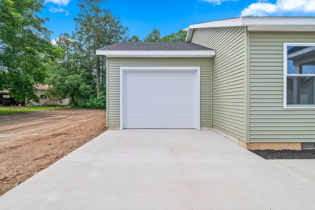 203 Pelton Avenue Coldwater City MI 49036
