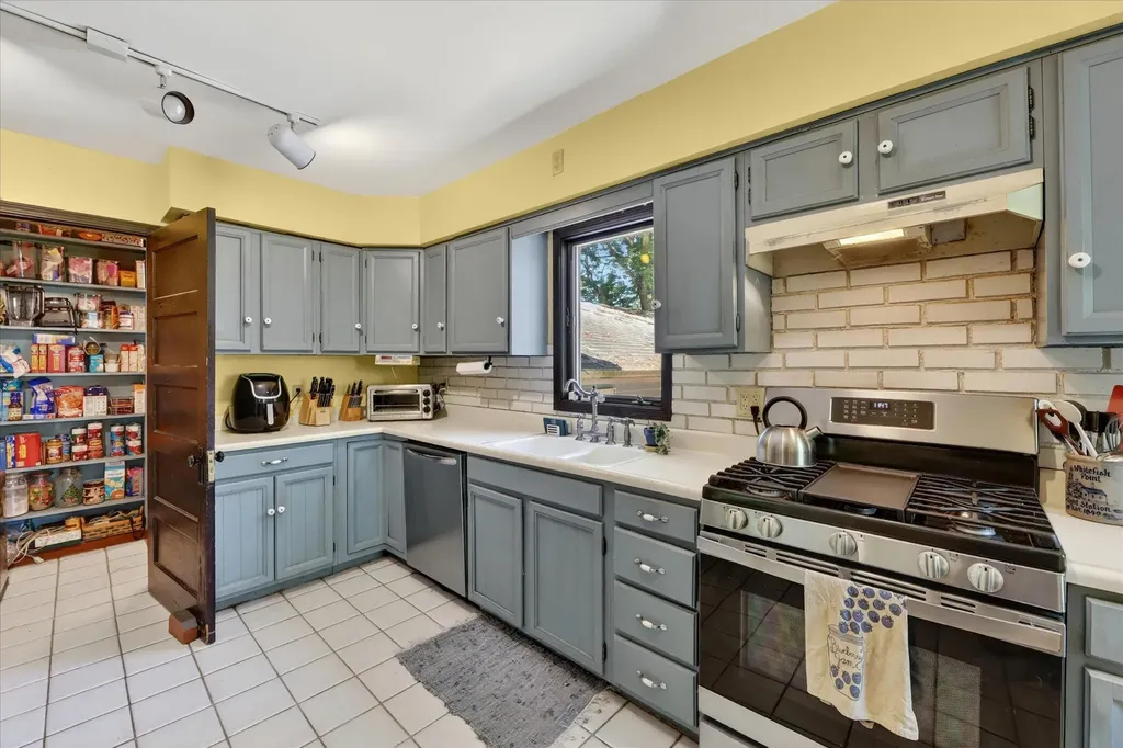 703 E Osterhout Avenue Portage City MI 49002