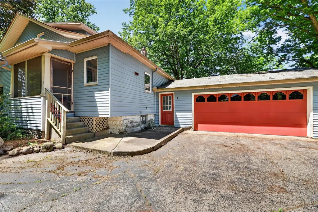 703 E Osterhout Avenue Portage City MI 49002