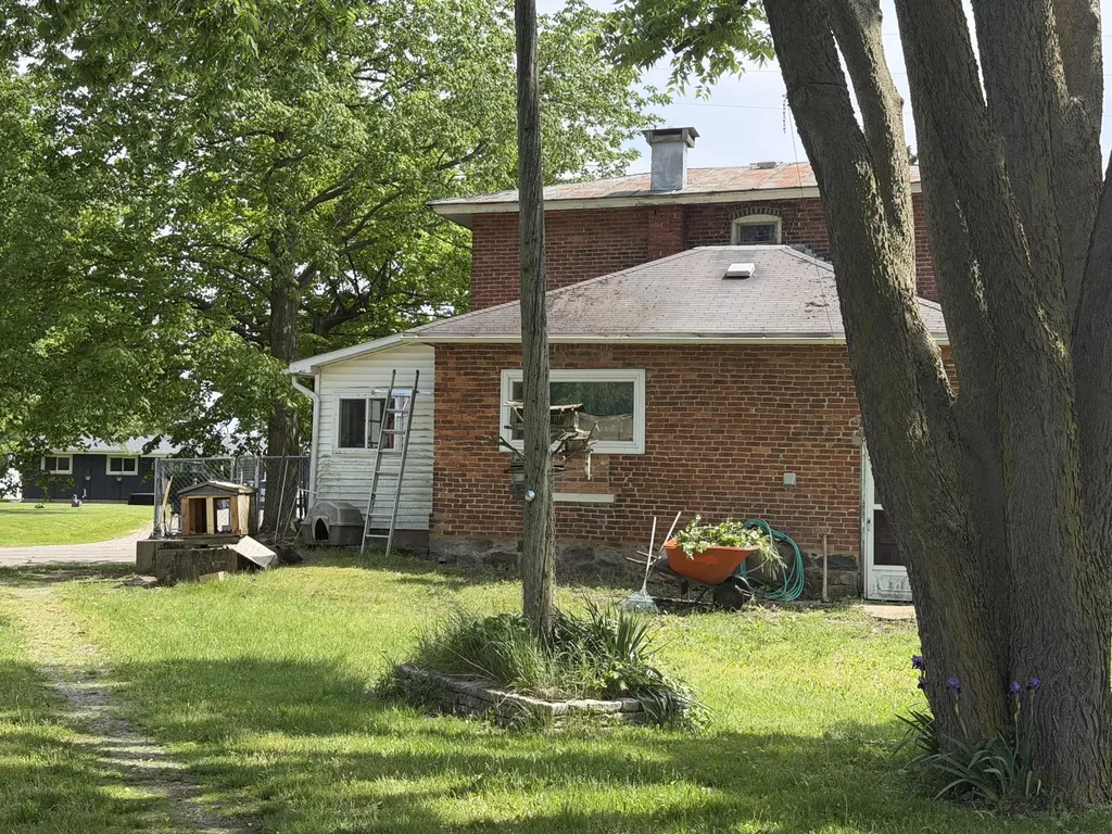 118 E Chicago Road Coldwater City MI 49036